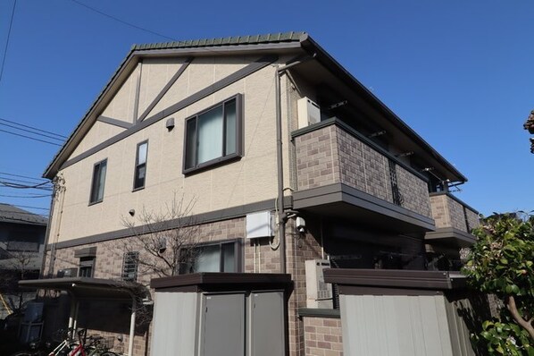 ペニーレーンAの物件外観写真